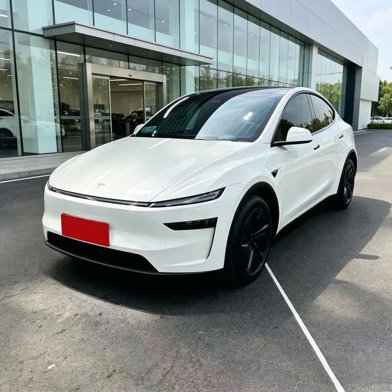 Tesla Model Y, 2026