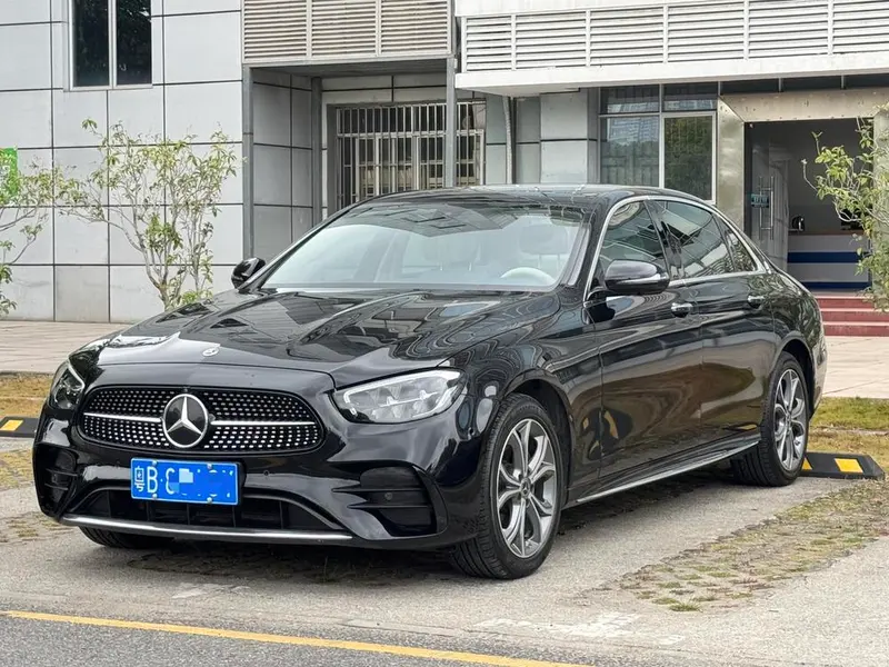 Mercedes-Benz E-Class, 2022