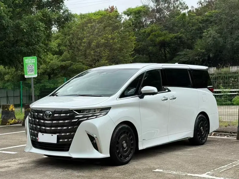 Toyota Alphard, 2025