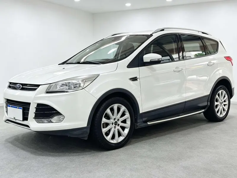Ford Kuga, 2015