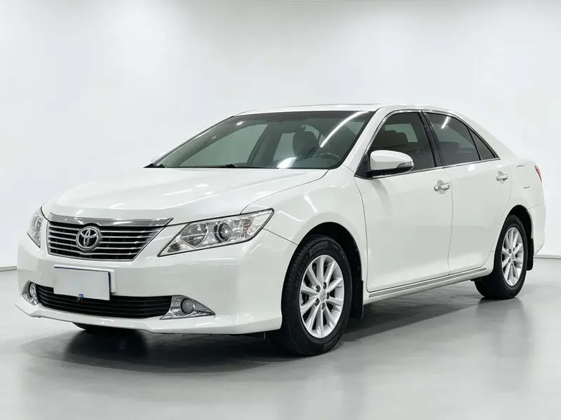 Toyota Camry, 2013