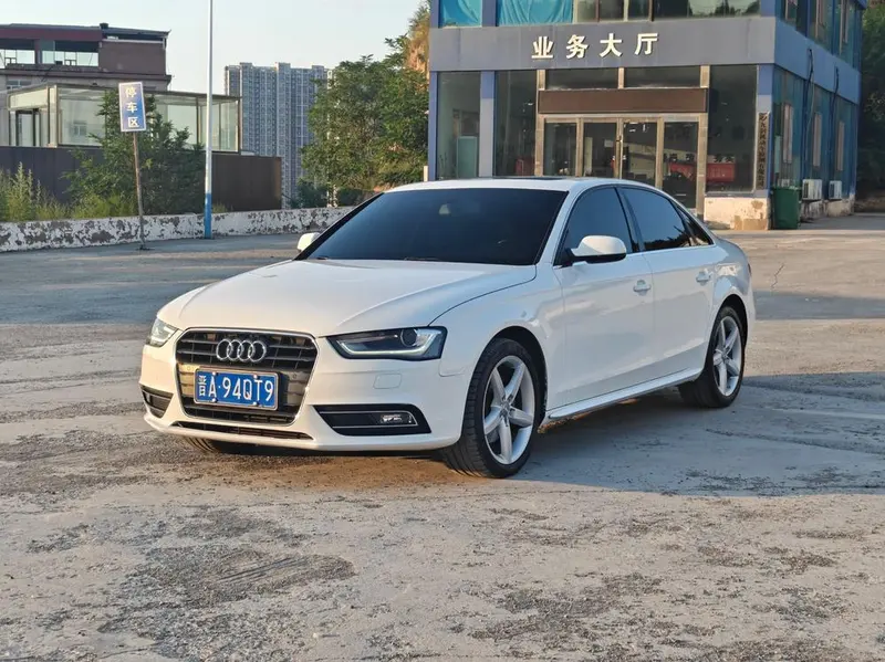 Audi A4L, 2013