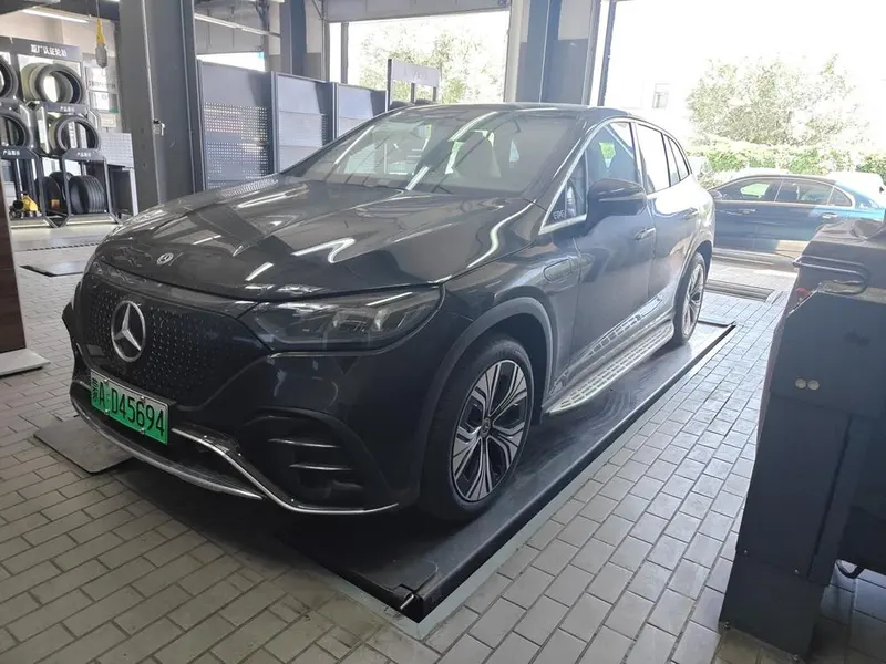 Mercedes-Benz EQE SUV, 2024