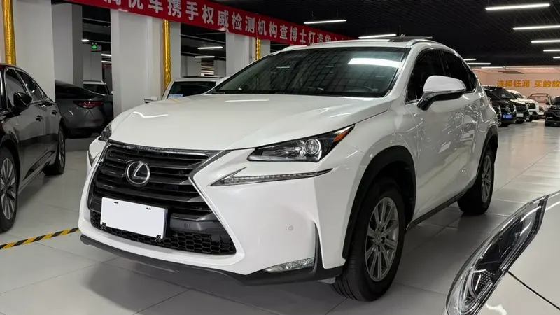 Lexus NX, 2015