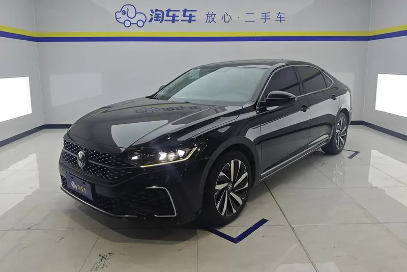 Volkswagen Passat, 2022