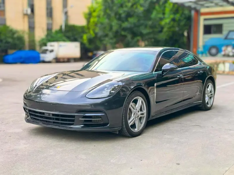 Porsche Panamera, 2019