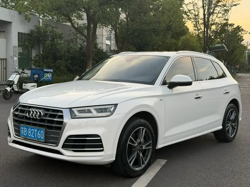 Audi Q5L, 2018