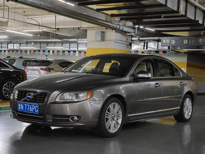 Volvo S80L, 2009