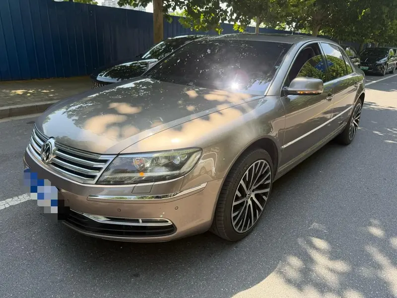 Volkswagen Phaeton, 2012
