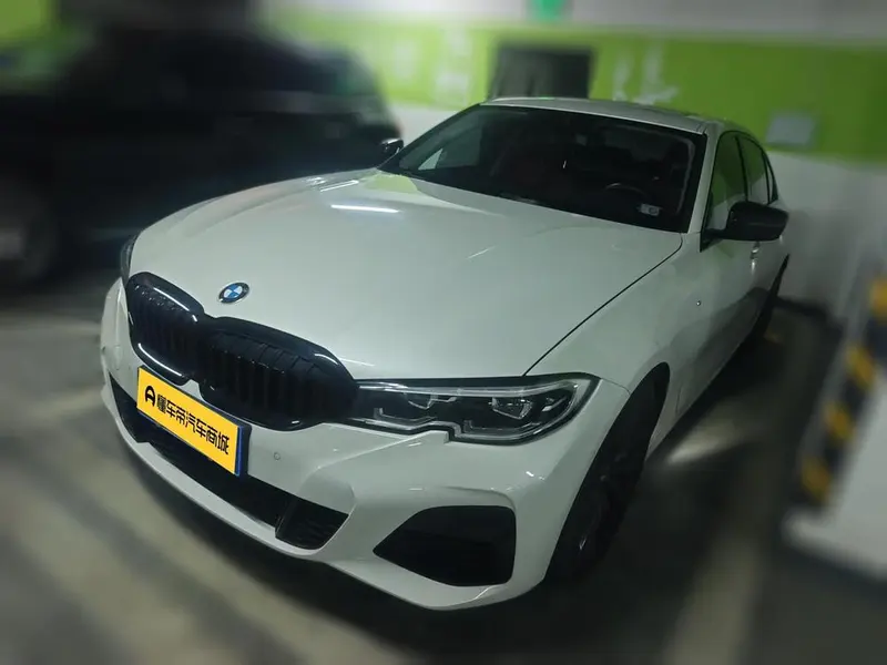 BMW 3-Series, 2022