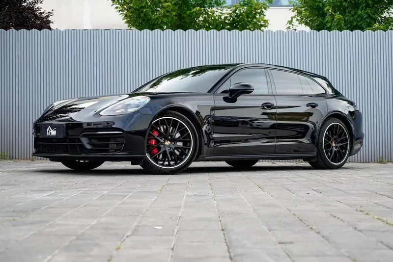 Porsche Panamera, 2023