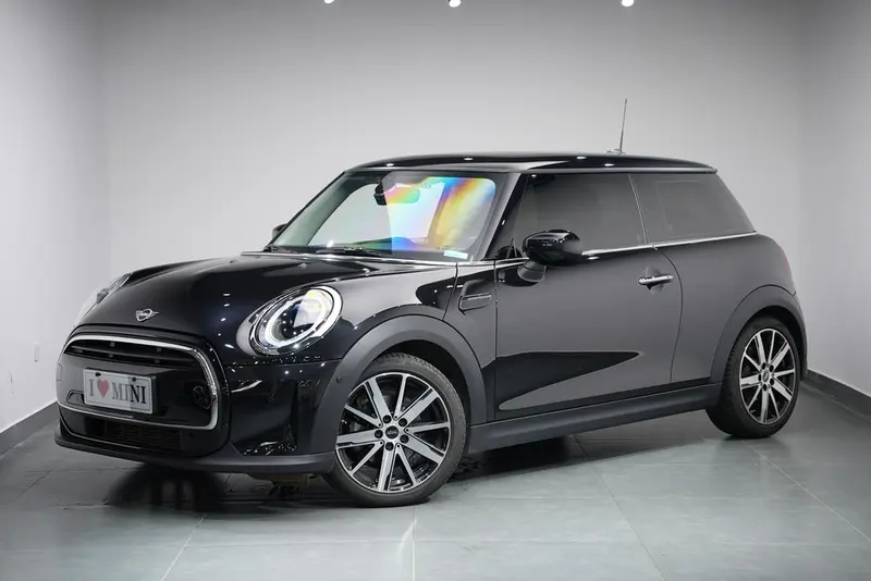 MINI MINI, 2023