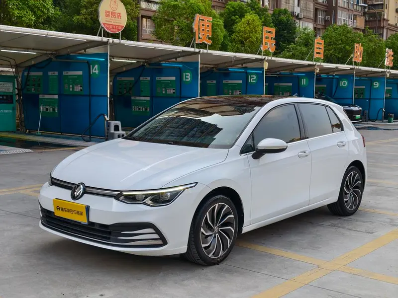 Volkswagen Golf, 2021