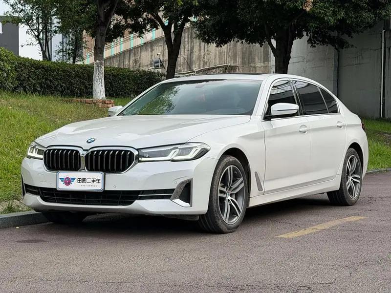 BMW 5-Series, 2023