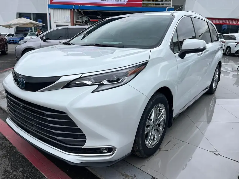 Toyota Sienna, 2022