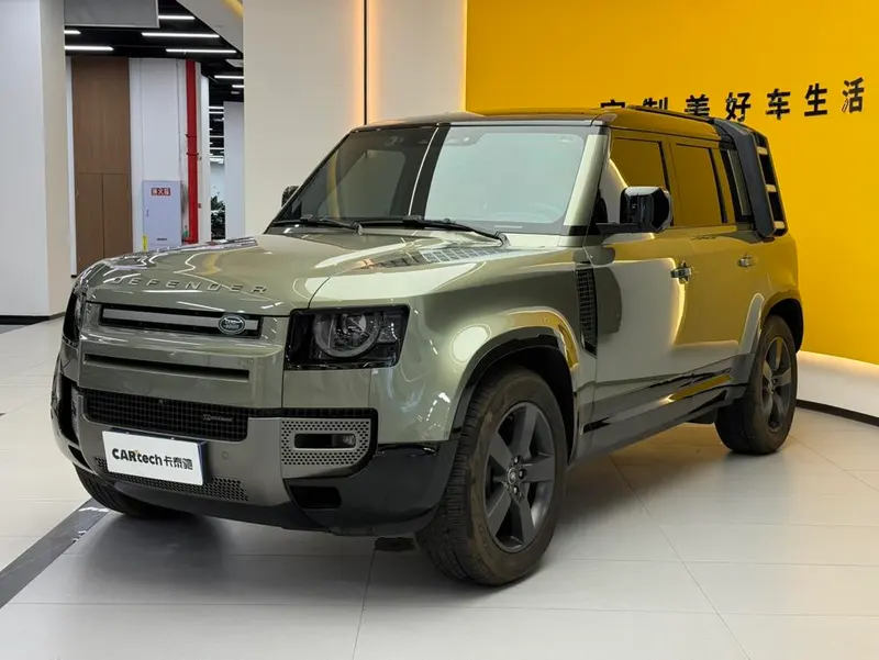 Land Rover Defender, 2023