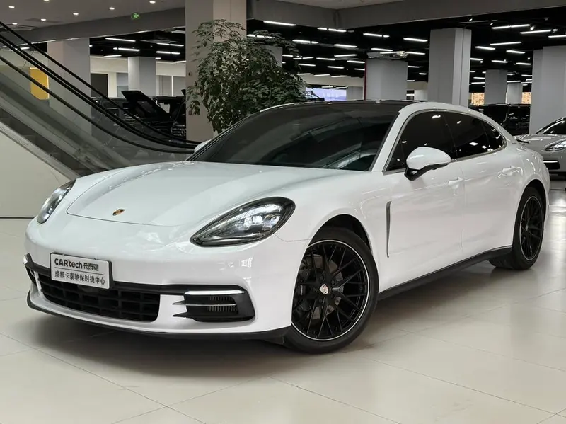 Porsche Panamera, 2019
