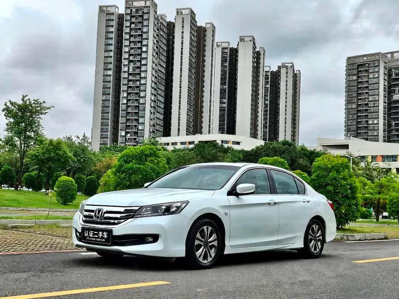 Honda Accord, 2015