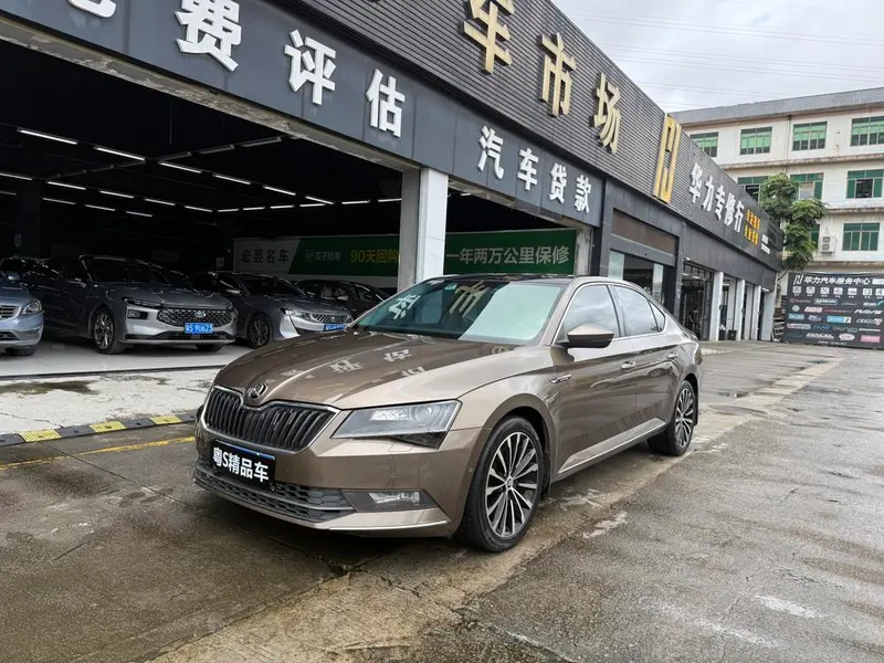 Skoda Superb, 2016