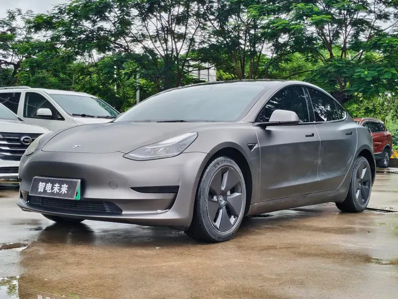 Tesla Model 3, 2022