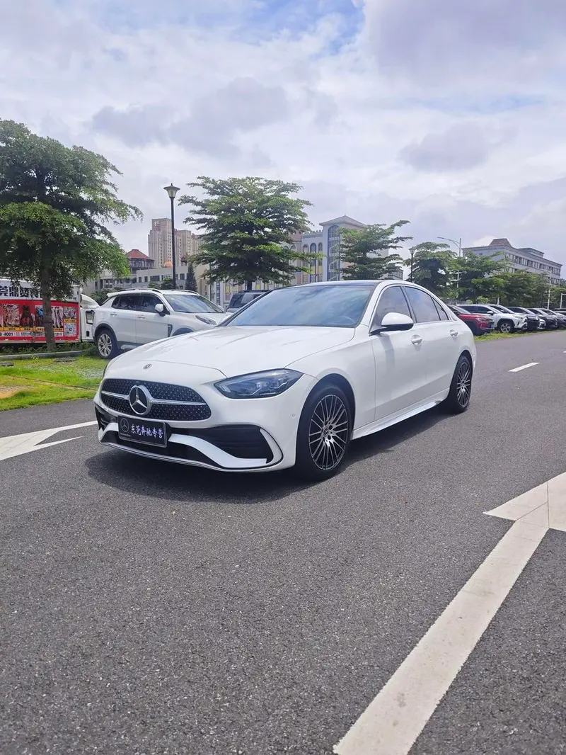 Mercedes-Benz C-Class, 2024