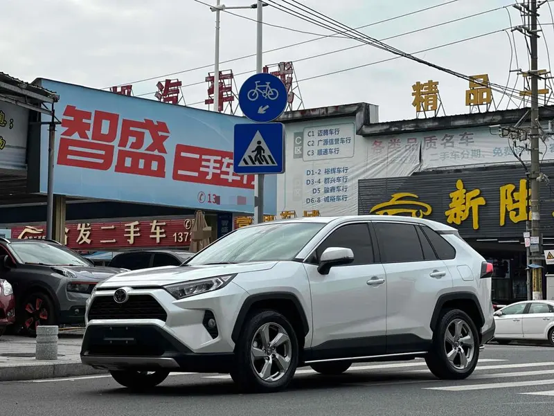 Toyota RAV4, 2021