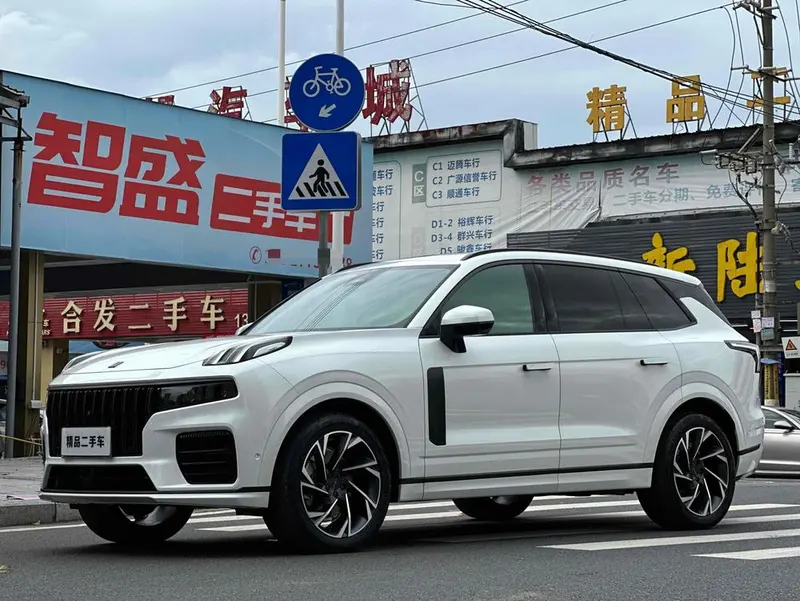 Lynk & Co 09, 2021