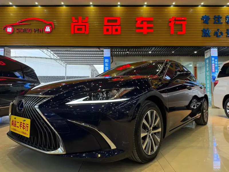Lexus ES, 2018