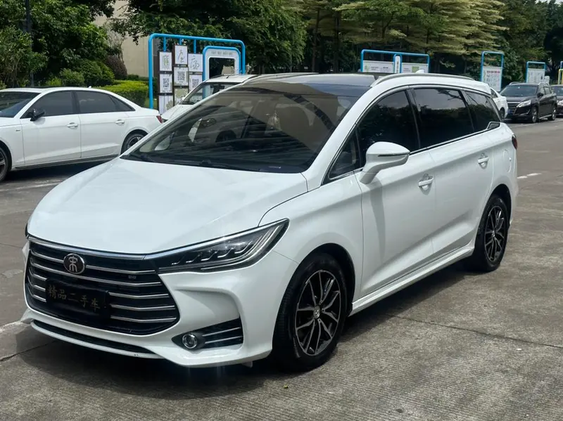 BYD Song MAX, 2017