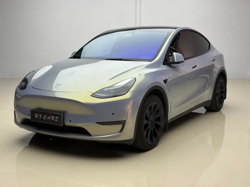 Tesla Model Y, 2022