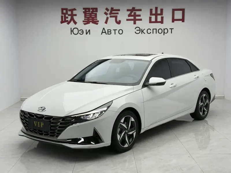 Hyundai Elantra, 2022