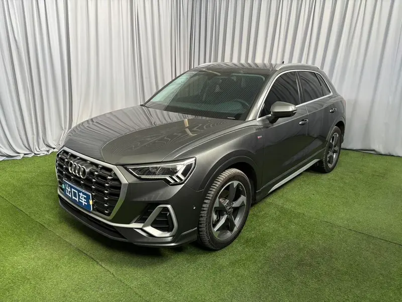 Audi Q3, 2022