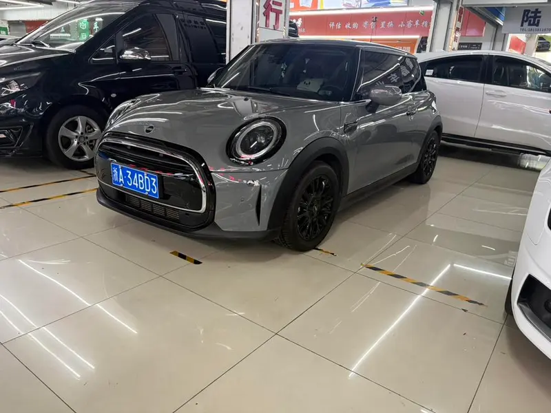 MINI MINI, 2022