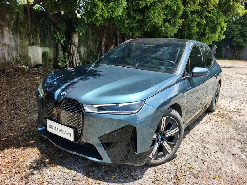 BMW iX, 2022