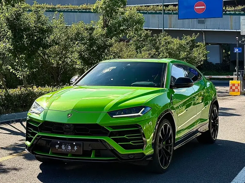 Lamborghini Urus, 2021