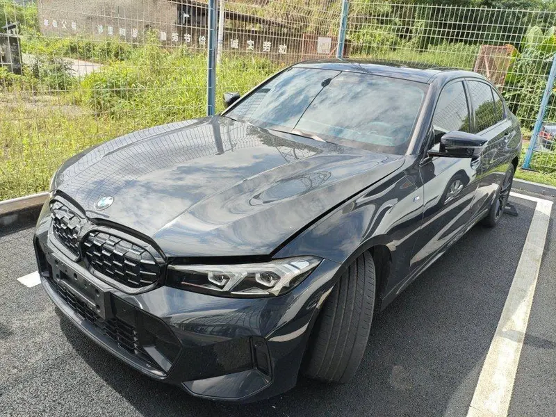 BMW 3-Series, 2023
