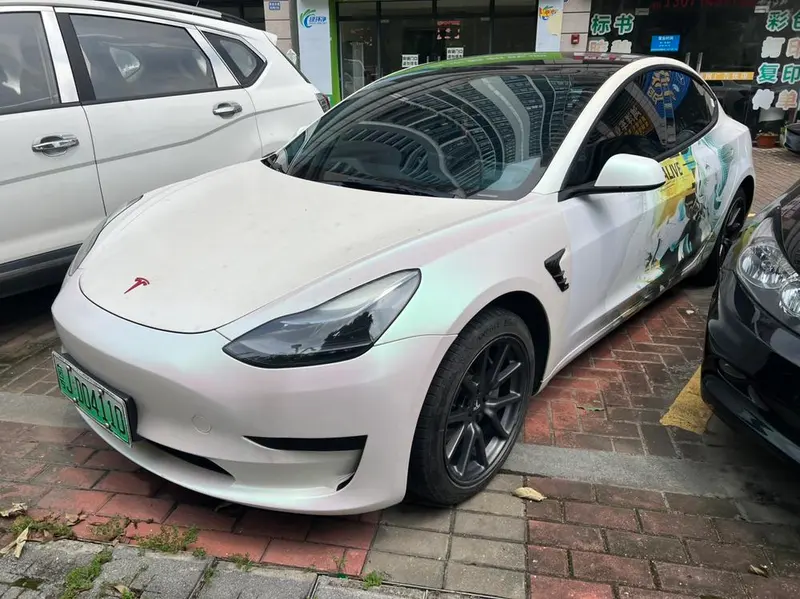 Tesla Model 3, 2021