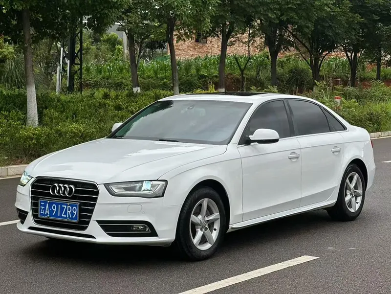 Audi A4L, 2015