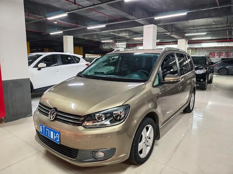 Volkswagen Touran, 2015