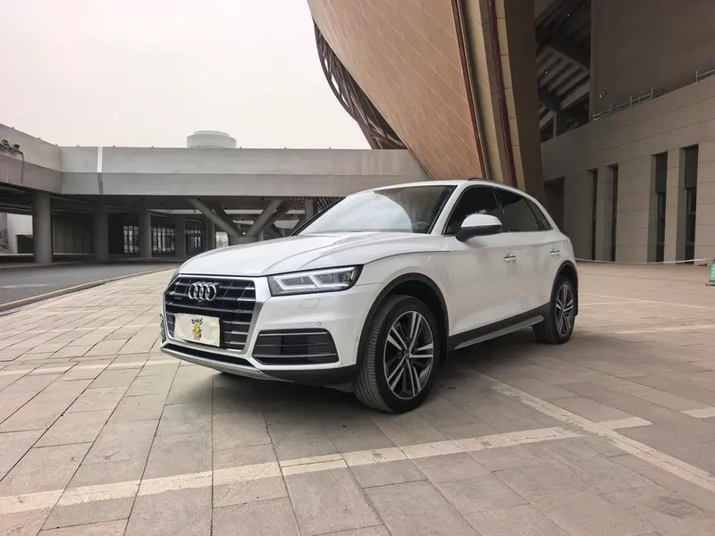 Audi Q5L, 2020