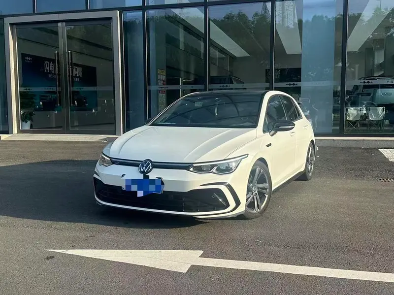 Volkswagen Golf, 2021