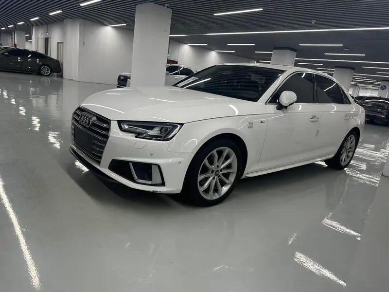 Audi A4L, 2019