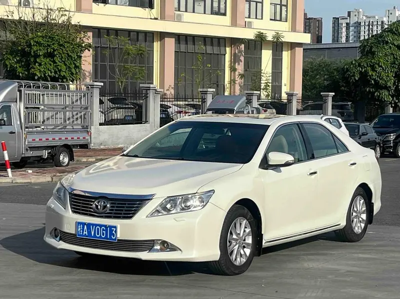 Toyota Camry, 2012