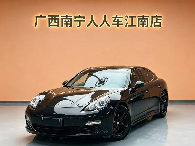 Porsche Panamera, 2010