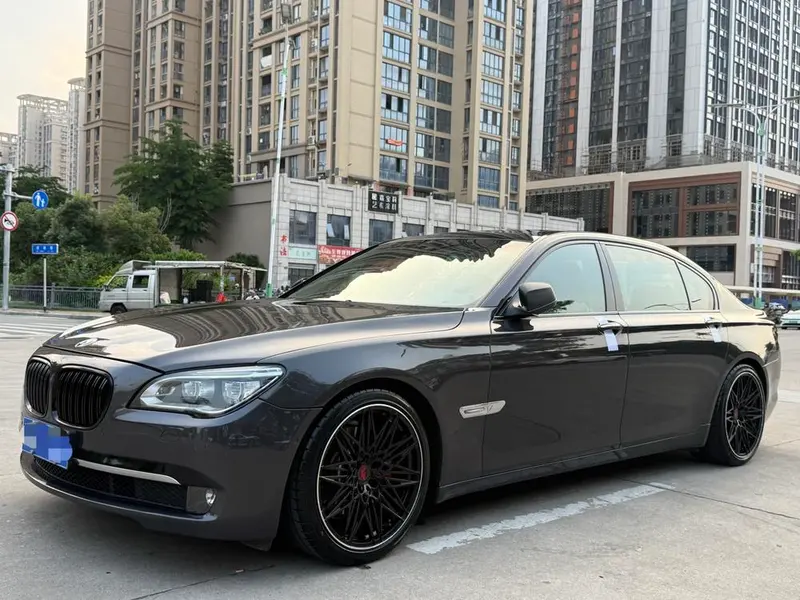 BMW 7-Series, 2011