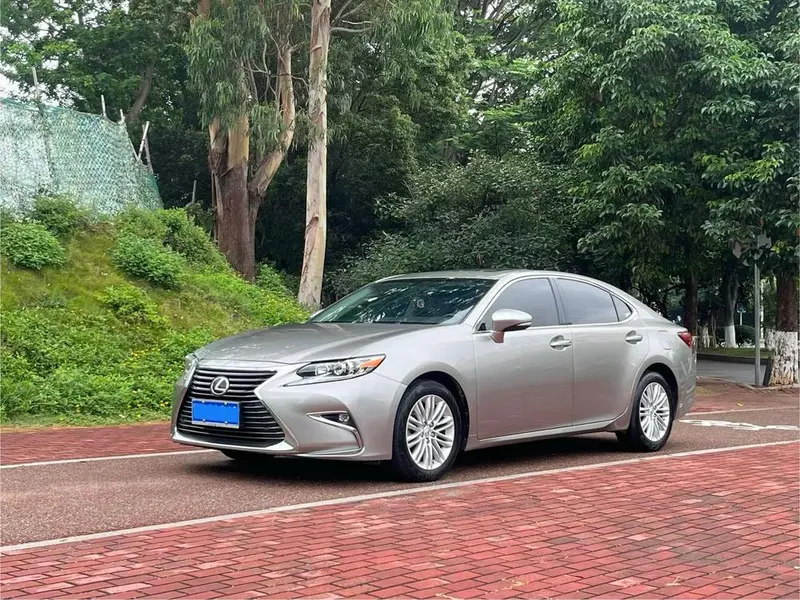 Lexus ES, 2017