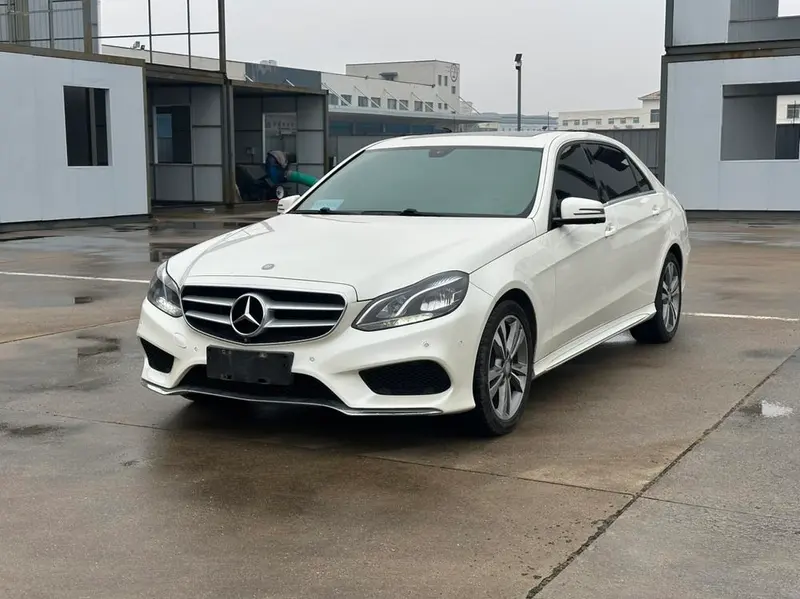 Mercedes-Benz E-Class, 2015
