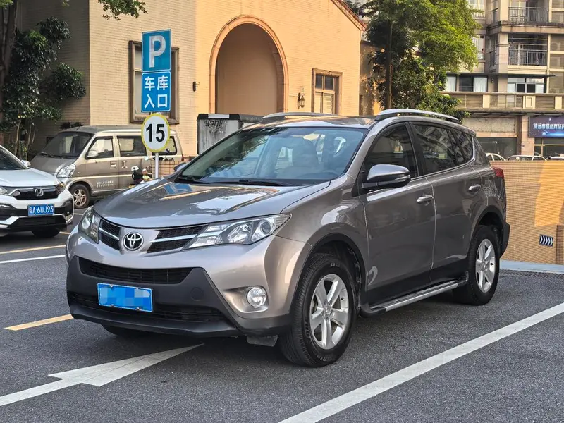 Toyota RAV4, 2013