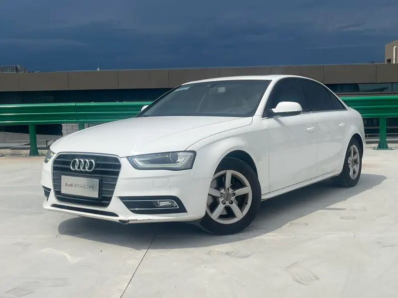 Audi A4L, 2013