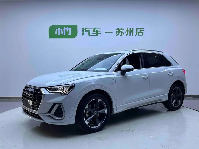 Audi Q3, 2022